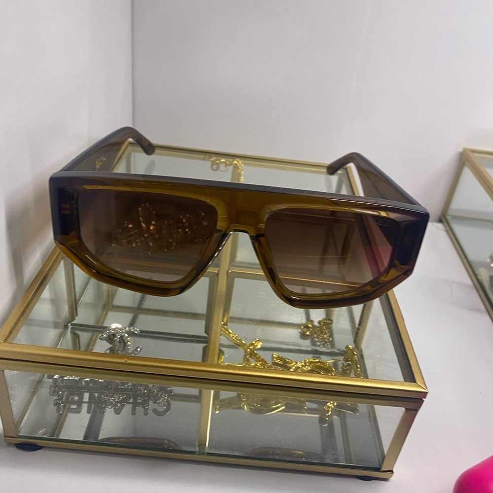 Dezi Bactrack Sunglasses